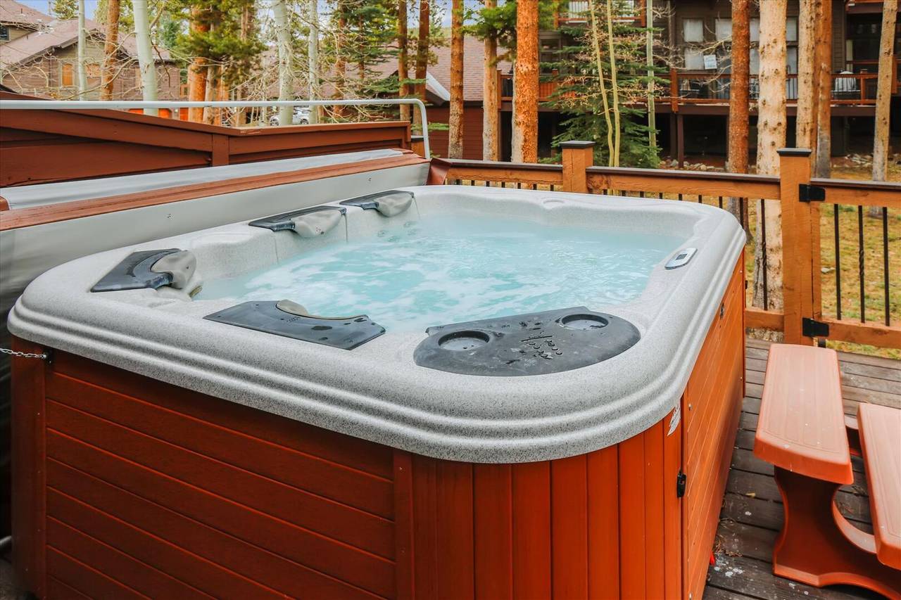 Hot Tub, Village Point 109, Breckenridge Vacation Rental Hot Tub, Village Point 109, Breckenridge Vacation Rental
