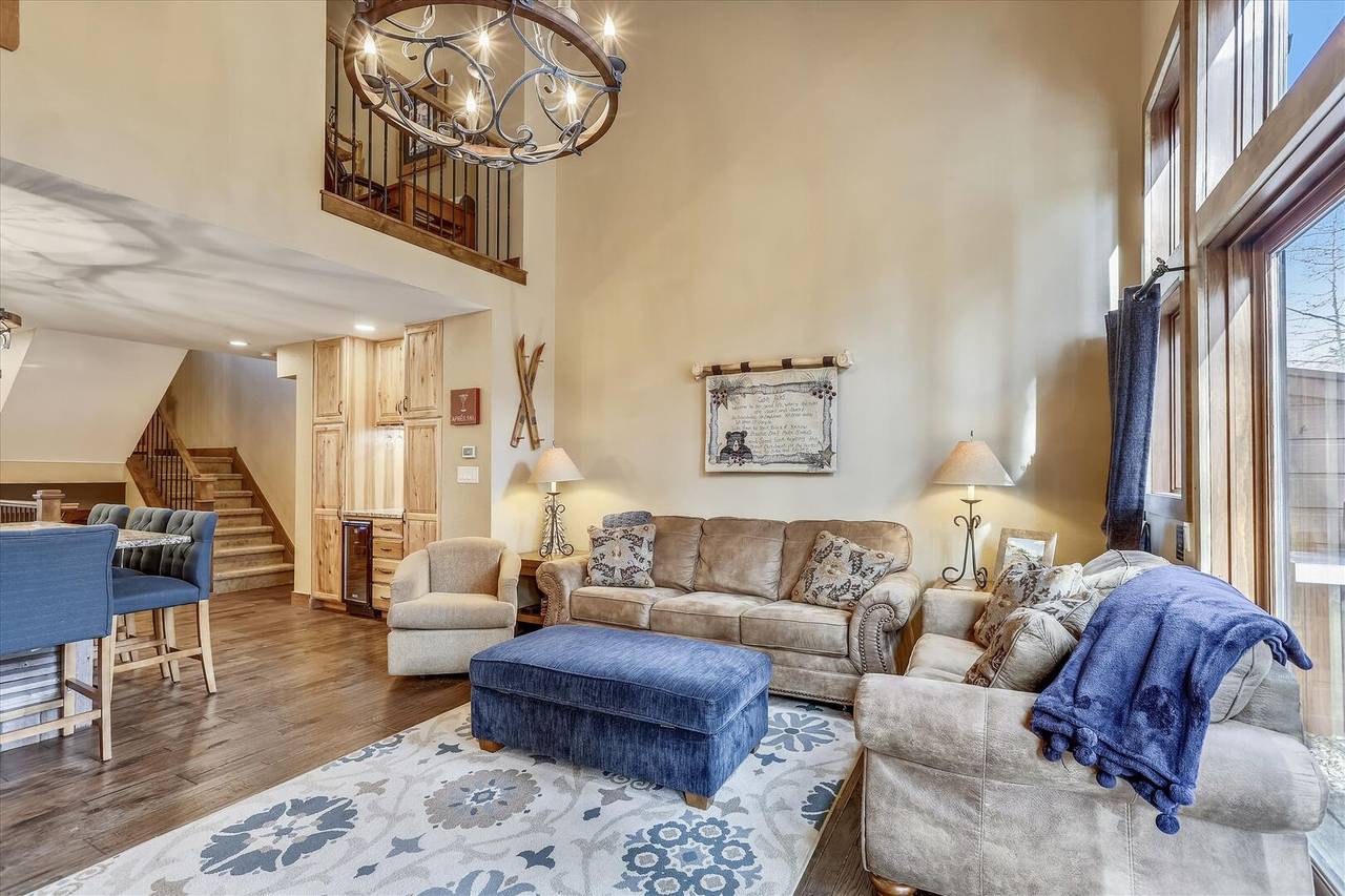 Living Room, Village Point 109, Breckenridge Vacation Rental Living Room, Village Point 109, Breckenridge Vacation Rental