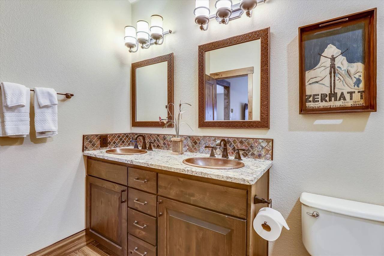 Bathroom, Village Point 109, Breckenridge Vacation Rental Bathroom, Village Point 109, Breckenridge Vacation Rental