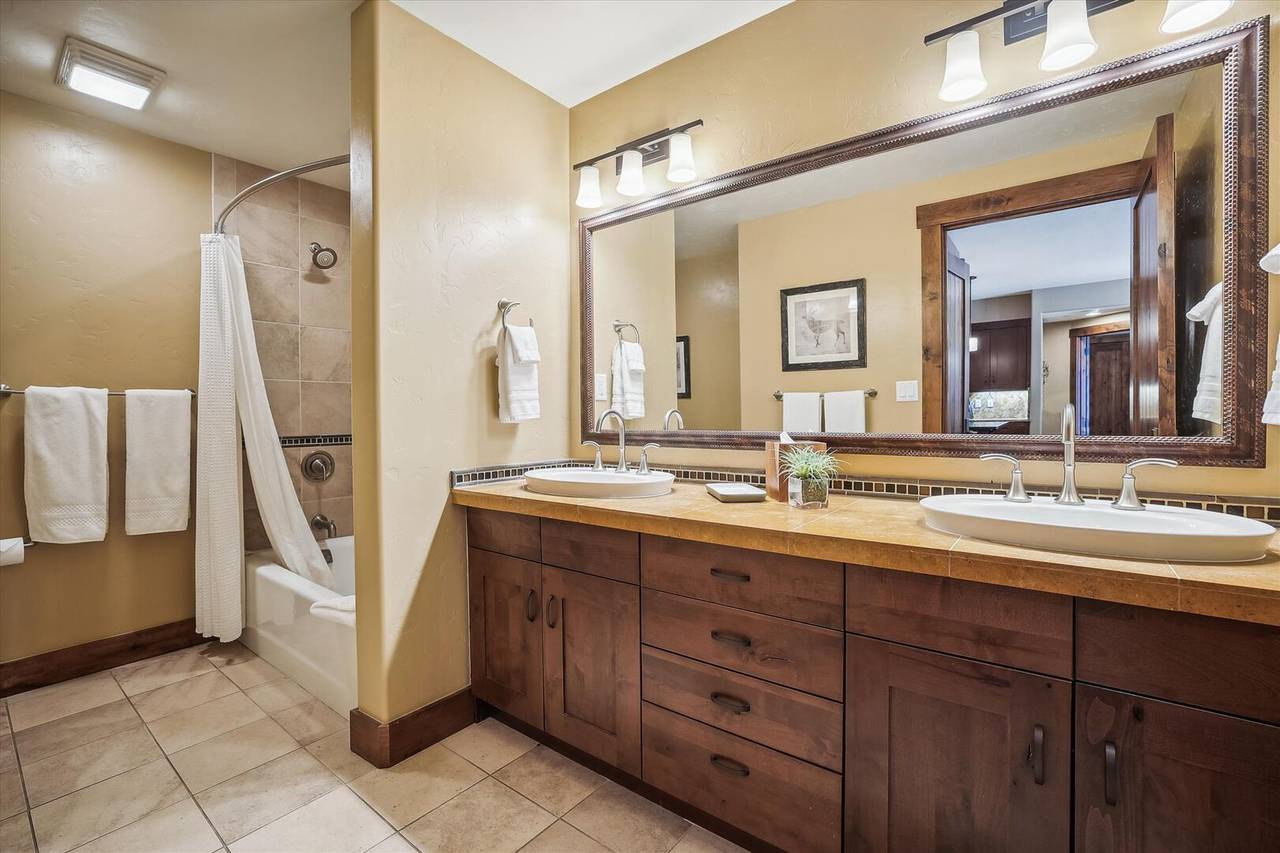 Bathroom, Water House on Main 5104, Breckenridge Vacation Rental Bathroom, Water House on Main 5104, Breckenridge Vacation Rental