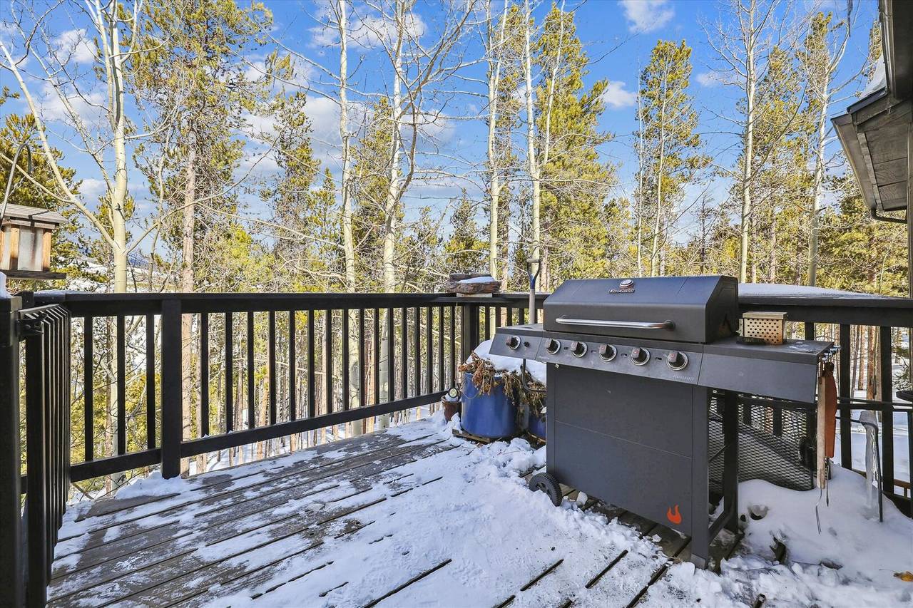 Grill, Wildwood Peaks, Breckenridge Vacation Rental Grill, Wildwood Peaks, Breckenridge Vacation Rental
