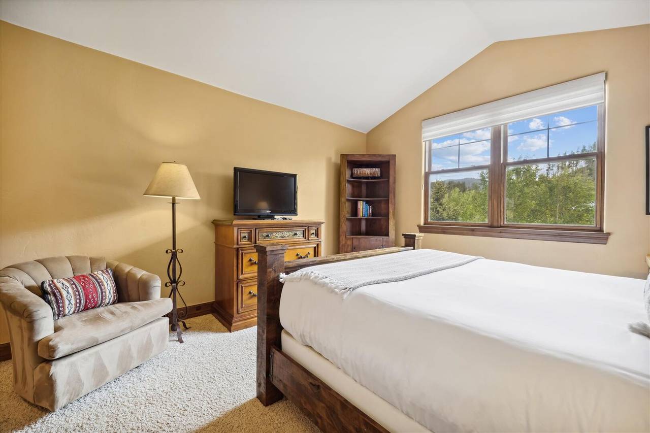 Bedroom - Highland Greens Comfort - Breckenridge Vacation Rental Bedroom - Highland Greens Comfort - Breckenridge Vacation Rental