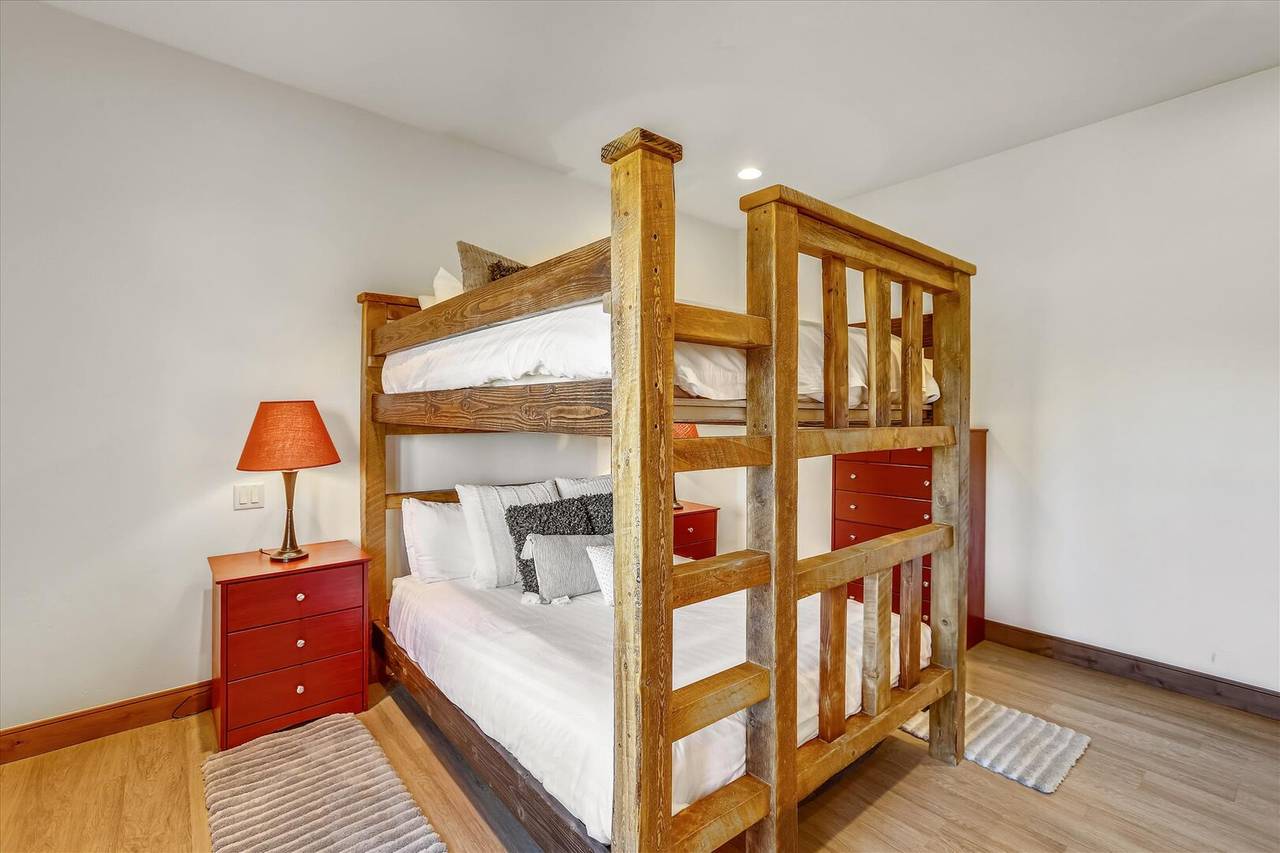 Bedroom - Highlands Hideaway - Breckenridge Vacation Rental Bedroom - Highlands Hideaway - Breckenridge Vacation Rental