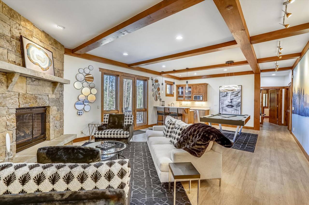 Living Area - Highlands Hideaway - Breckenridge Vacation Rental Living Area - Highlands Hideaway - Breckenridge Vacation Rental