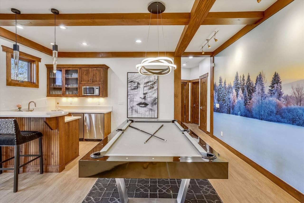 Pool Table - Highlands Hideaway - Breckenridge Vacation Rental Pool Table - Highlands Hideaway - Breckenridge Vacation Rental