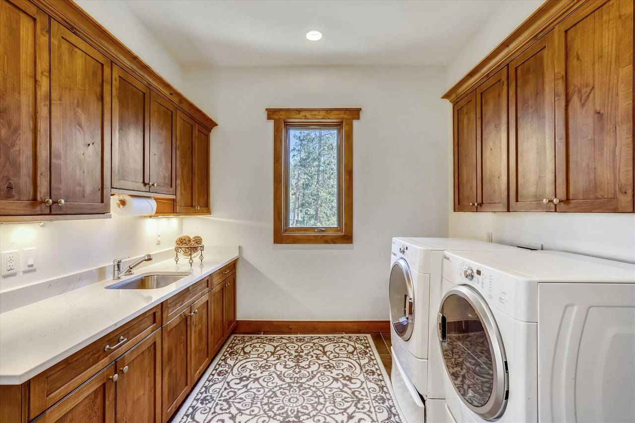 Laundry - Highlands Hideaway - Breckenridge Vacation Rental Laundry - Highlands Hideaway - Breckenridge Vacation Rental