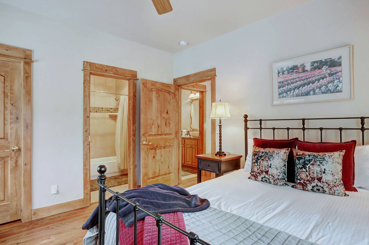 Bedroom - Highlands Trail House - Breckenridge Vacation Rental Bedroom - Highlands Trail House - Breckenridge Vacation Rental