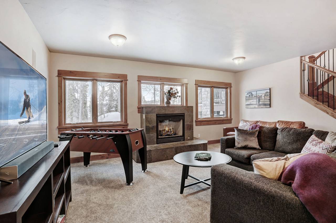 Living Room - Highlands Trail House - Breckenridge Vacation Rental Living Room - Highlands Trail House - Breckenridge Vacation Rental