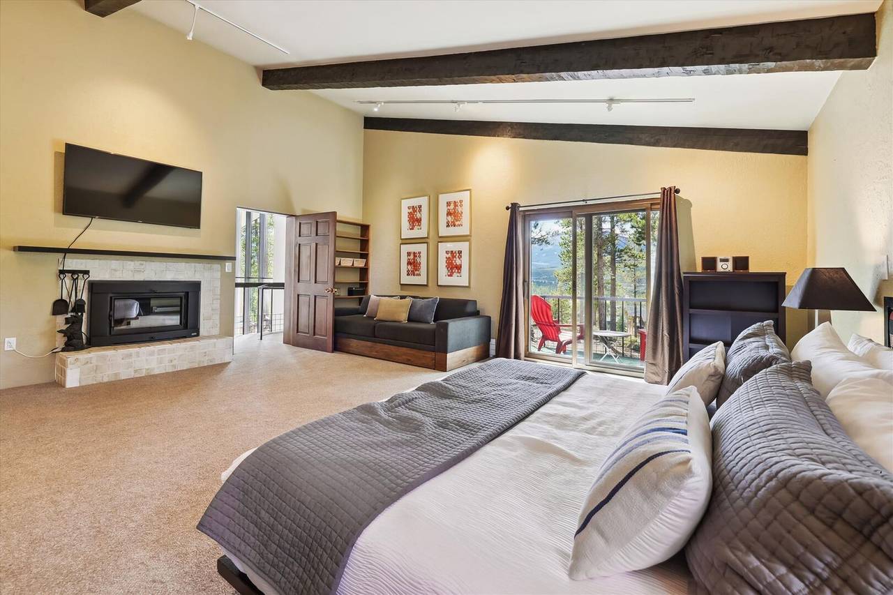 Bedroom - Miners Peak Residence - Breckenridge Vacation Rental Bedroom - Miners Peak Residence - Breckenridge Vacation Rental