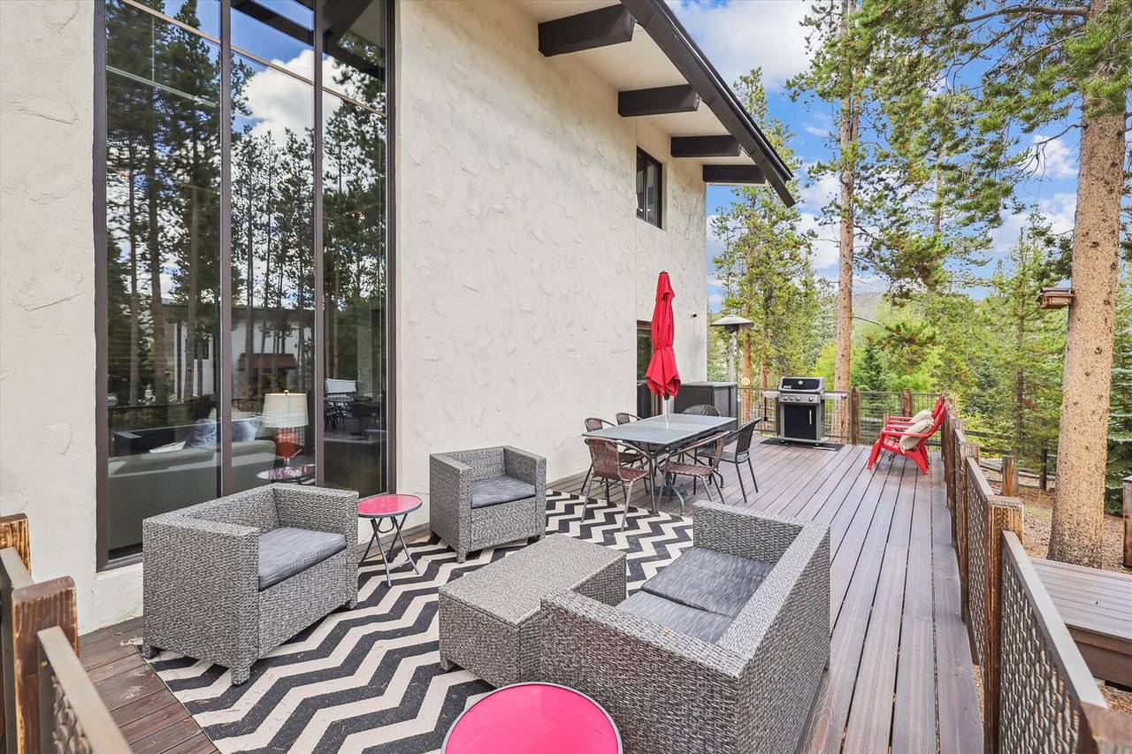 Deck - Miners Peak Residence - Breckenridge Vacation Rental Deck - Miners Peak Residence - Breckenridge Vacation Rental