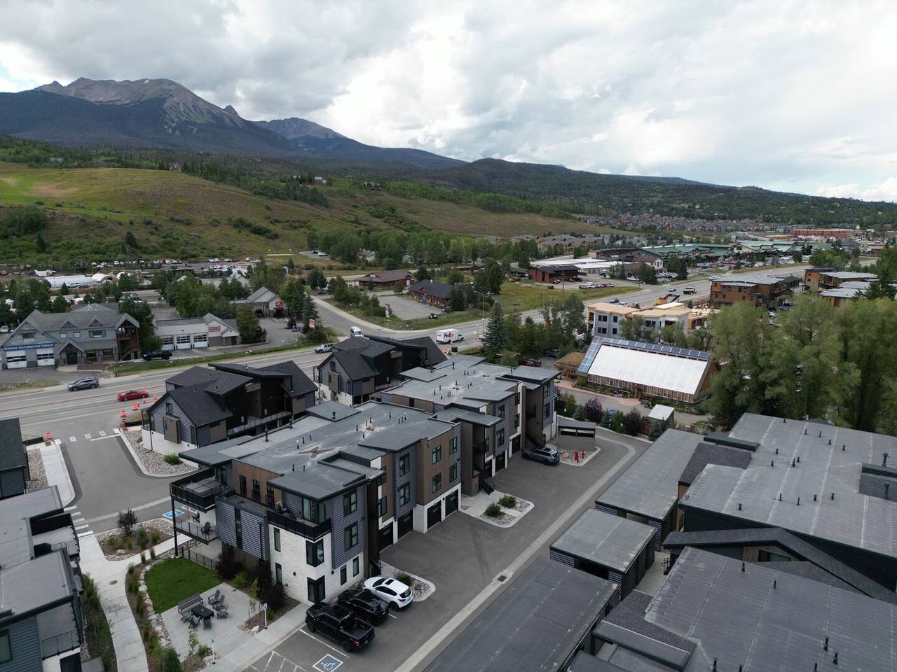 Exterior - River West 814 - Silverthorne Vacation Rental Exterior - River West 814 - Silverthorne Vacation Rental