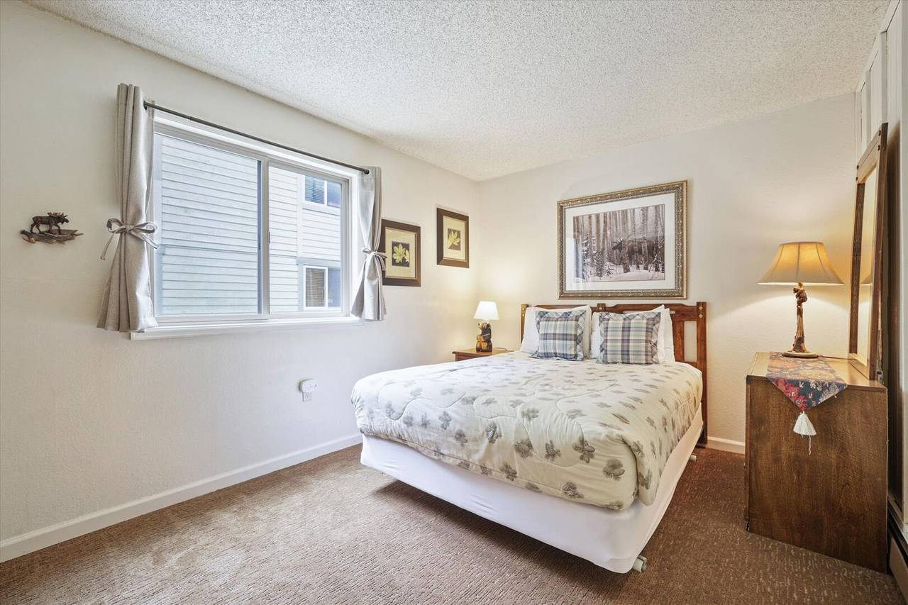 Bedroom - Powder Ridge 108 - Breckenridge Vacation Rental Bedroom - Powder Ridge 108 - Breckenridge Vacation Rental