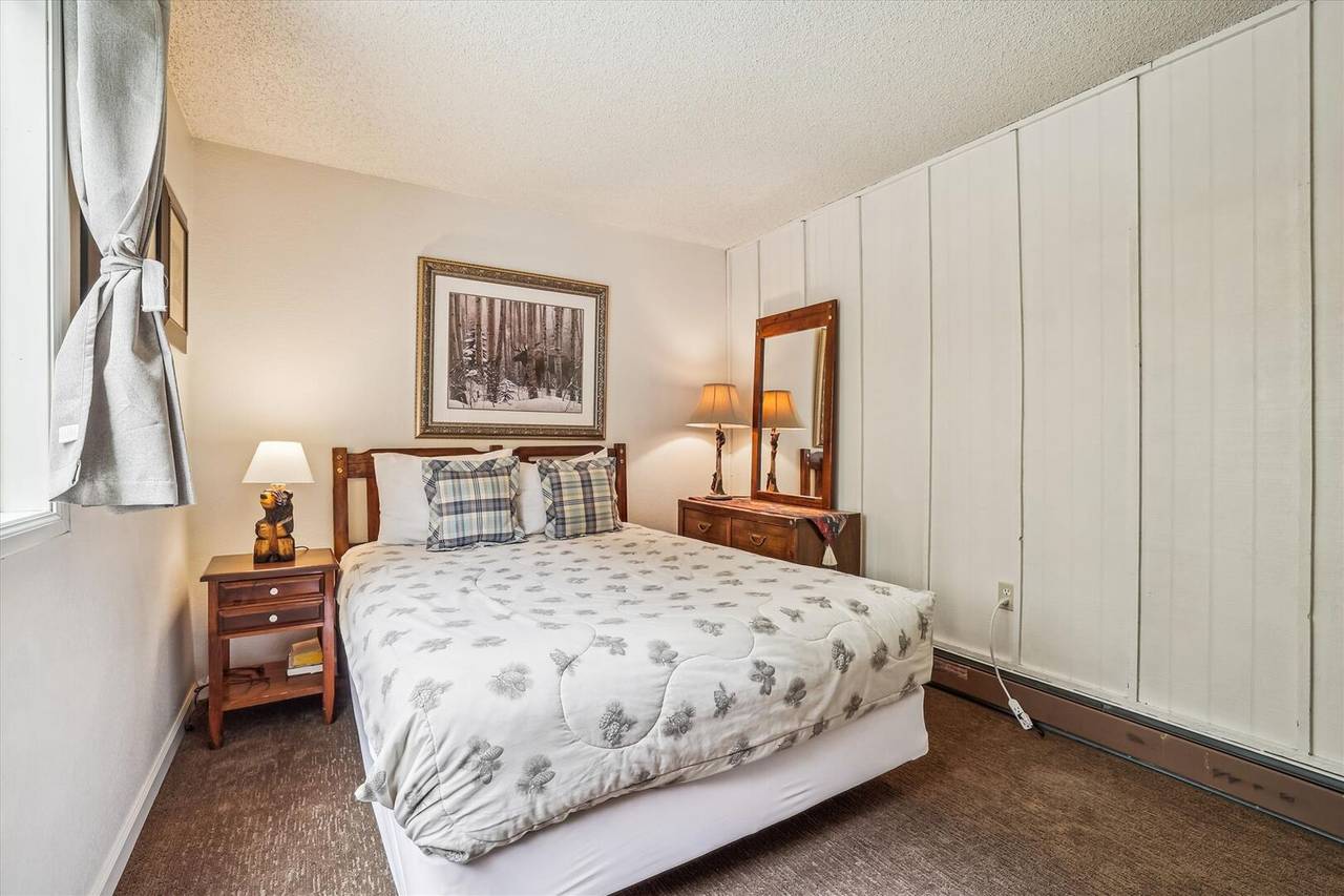 Bedroom - Powder Ridge 108 - Breckenridge Vacation Rental Bedroom - Powder Ridge 108 - Breckenridge Vacation Rental