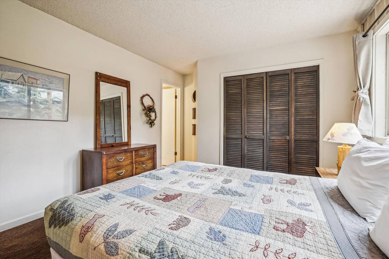 Bedroom - Powder Ridge 108 - Breckenridge Vacation Rental Bedroom - Powder Ridge 108 - Breckenridge Vacation Rental