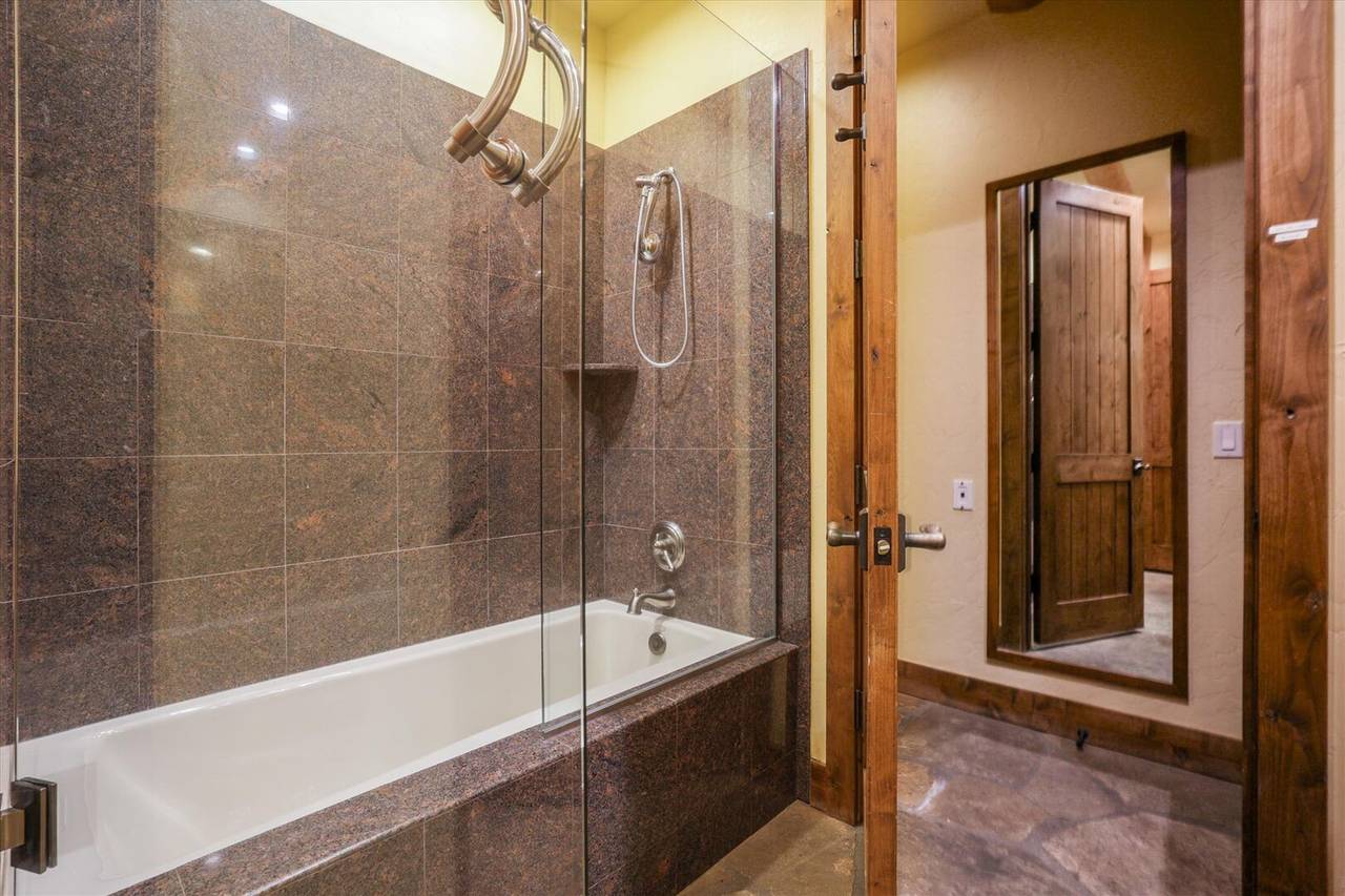 Bathroom - Rubywood - Breckenridge Vacation Rental Bathroom - Rubywood - Breckenridge Vacation Rental