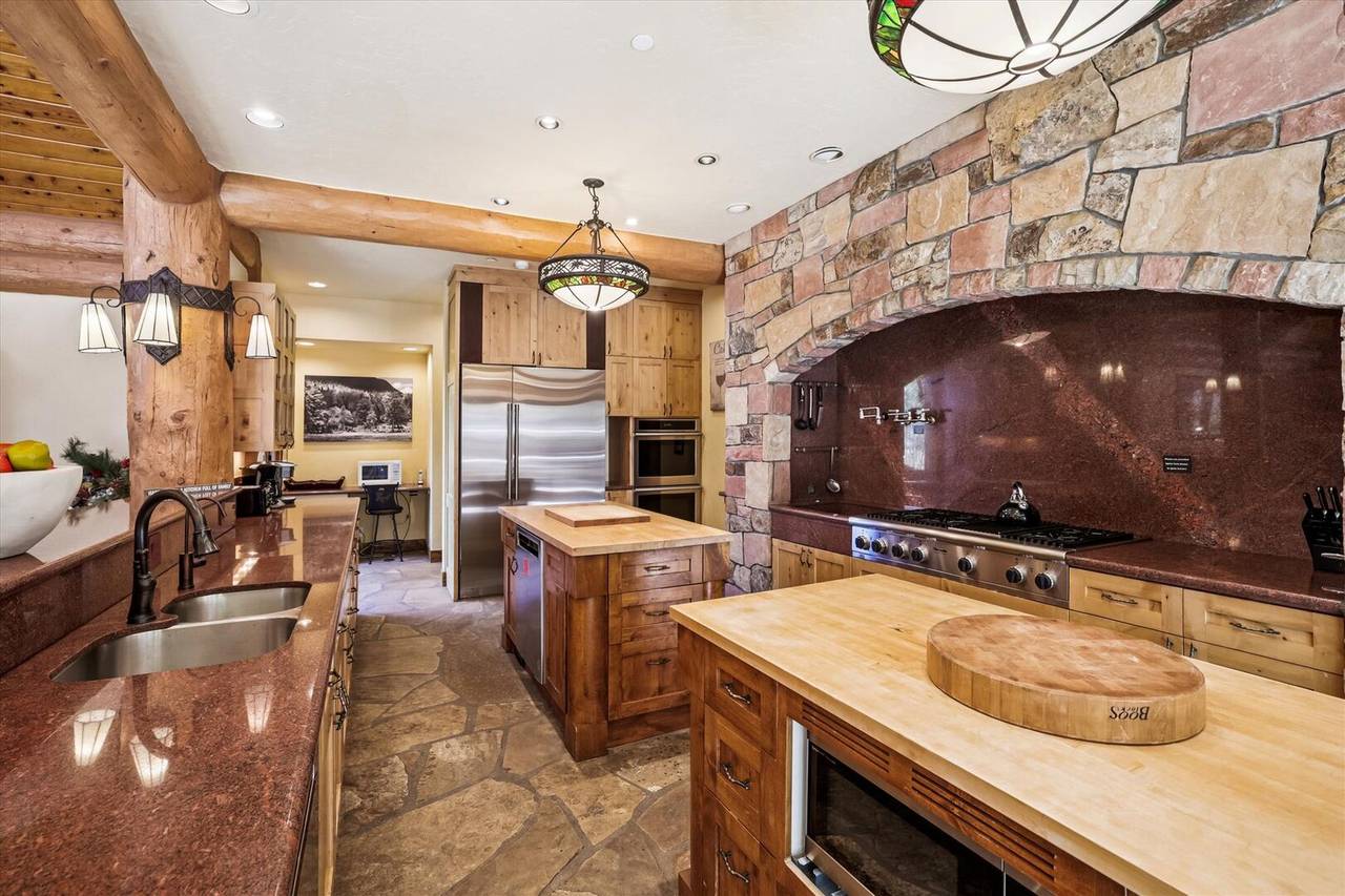 Kitchen - Rubywood - Breckenridge Vacation Rental Kitchen - Rubywood - Breckenridge Vacation Rental