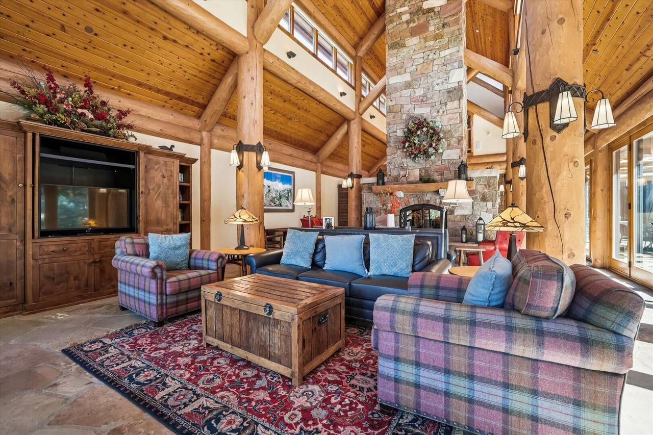 Living Area - Rubywood - Breckenridge Vacation Rental Living Area - Rubywood - Breckenridge Vacation Rental