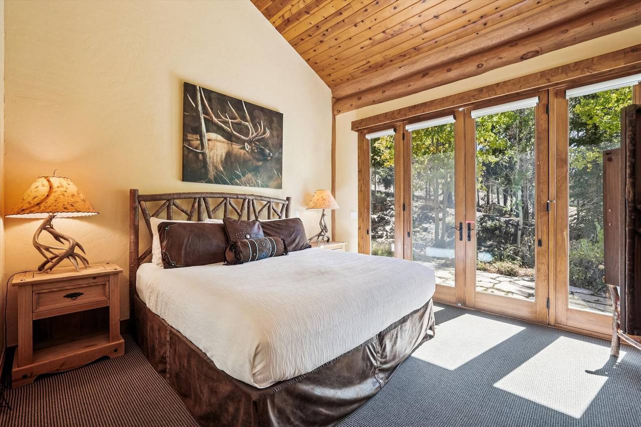 Bedroom - Rubywood - Breckenridge Vacation Rental Bedroom - Rubywood - Breckenridge Vacation Rental