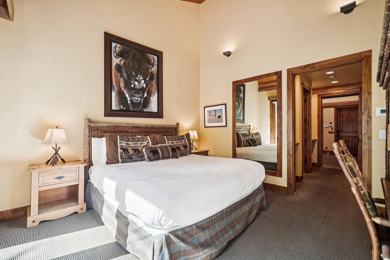 Bedroom - Rubywood - Breckenridge Vacation Rental Bedroom - Rubywood - Breckenridge Vacation Rental