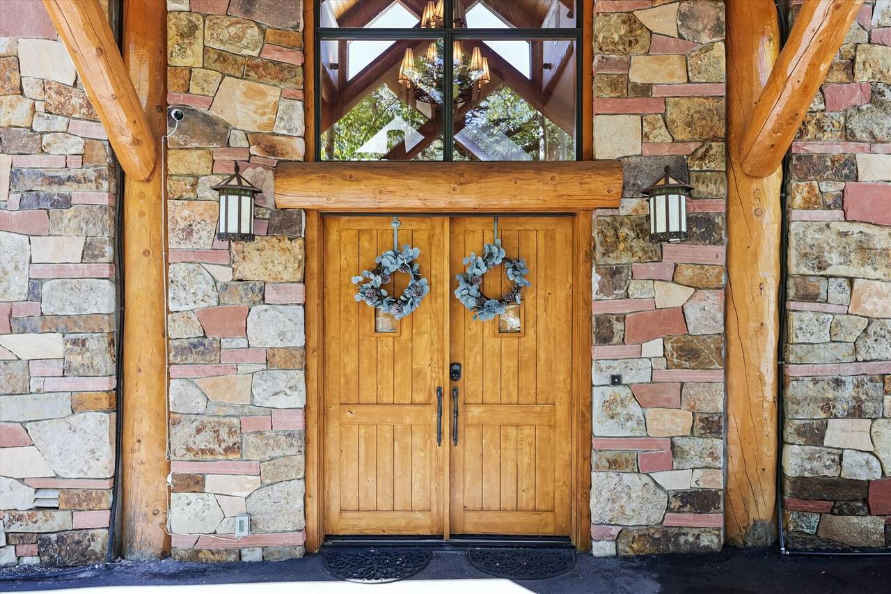 Exterior - Rubywood - Breckenridge Vacation Rental Exterior - Rubywood - Breckenridge Vacation Rental