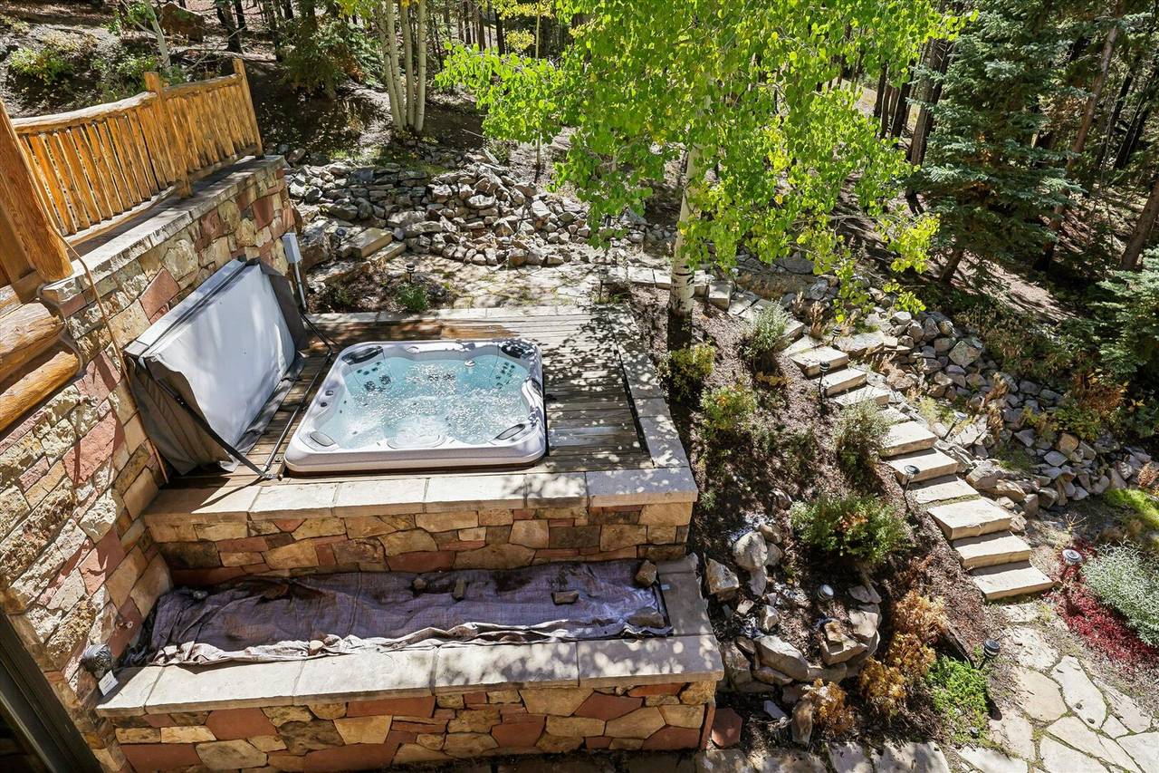 Hot Tub - Rubywood - Breckenridge Vacation Rental Hot Tub - Rubywood - Breckenridge Vacation Rental
