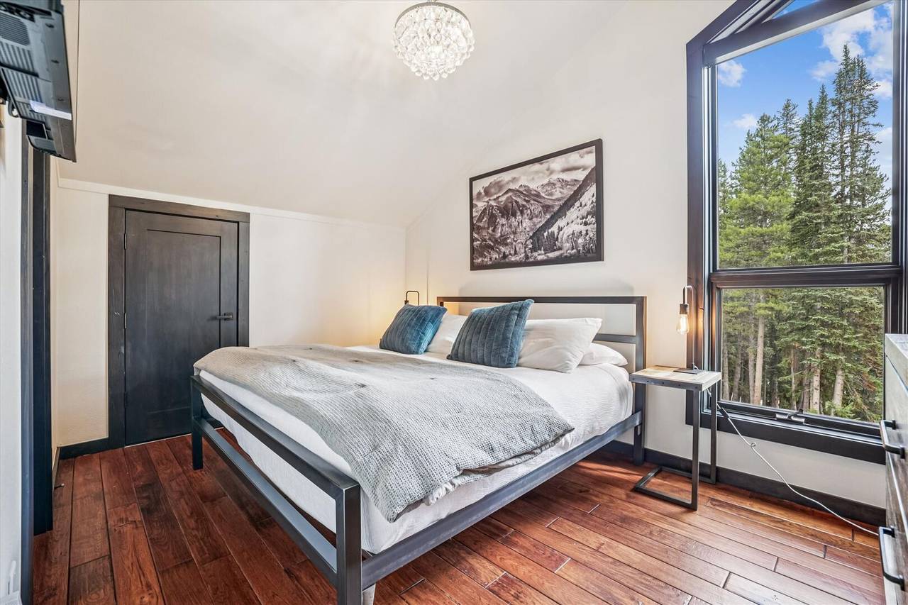 Bedroom - Summit Solitude Estate - Breckenridge Vacation Rental Bedroom - Summit Solitude Estate - Breckenridge Vacation Rental