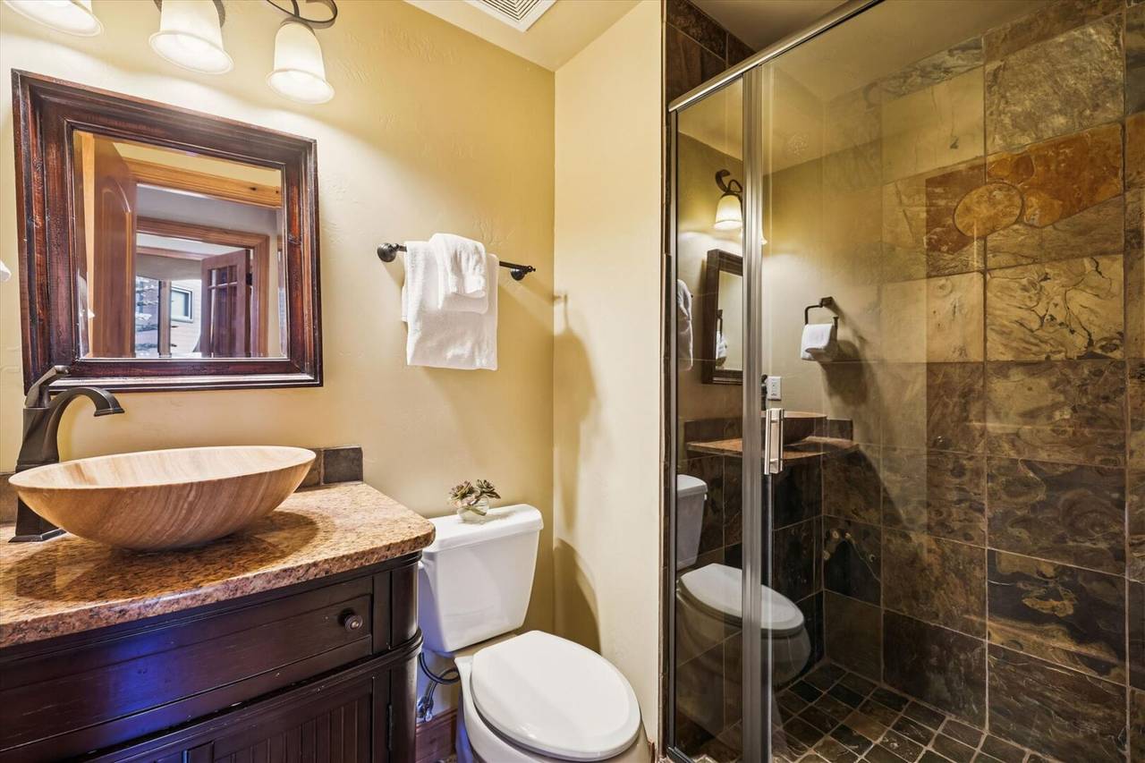 Bathroom - Lofty Fox Villa - Breckenridge Vacation Rental Bathroom - Lofty Fox Villa - Breckenridge Vacation Rental