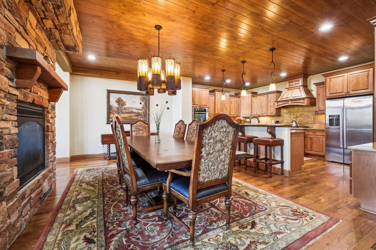 Dining Area - Lofty Fox Villa - Breckenridge Vacation Rental Dining Area - Lofty Fox Villa - Breckenridge Vacation Rental