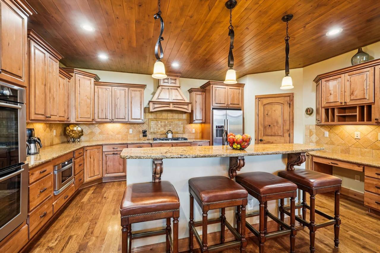 Kitchen - Lofty Fox Villa - Breckenridge Vacation Rental Kitchen - Lofty Fox Villa - Breckenridge Vacation Rental