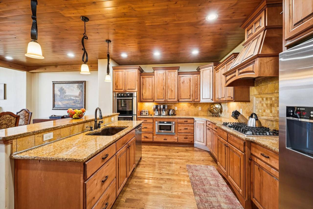 Kitchen - Lofty Fox Villa - Breckenridge Vacation Rental Kitchen - Lofty Fox Villa - Breckenridge Vacation Rental