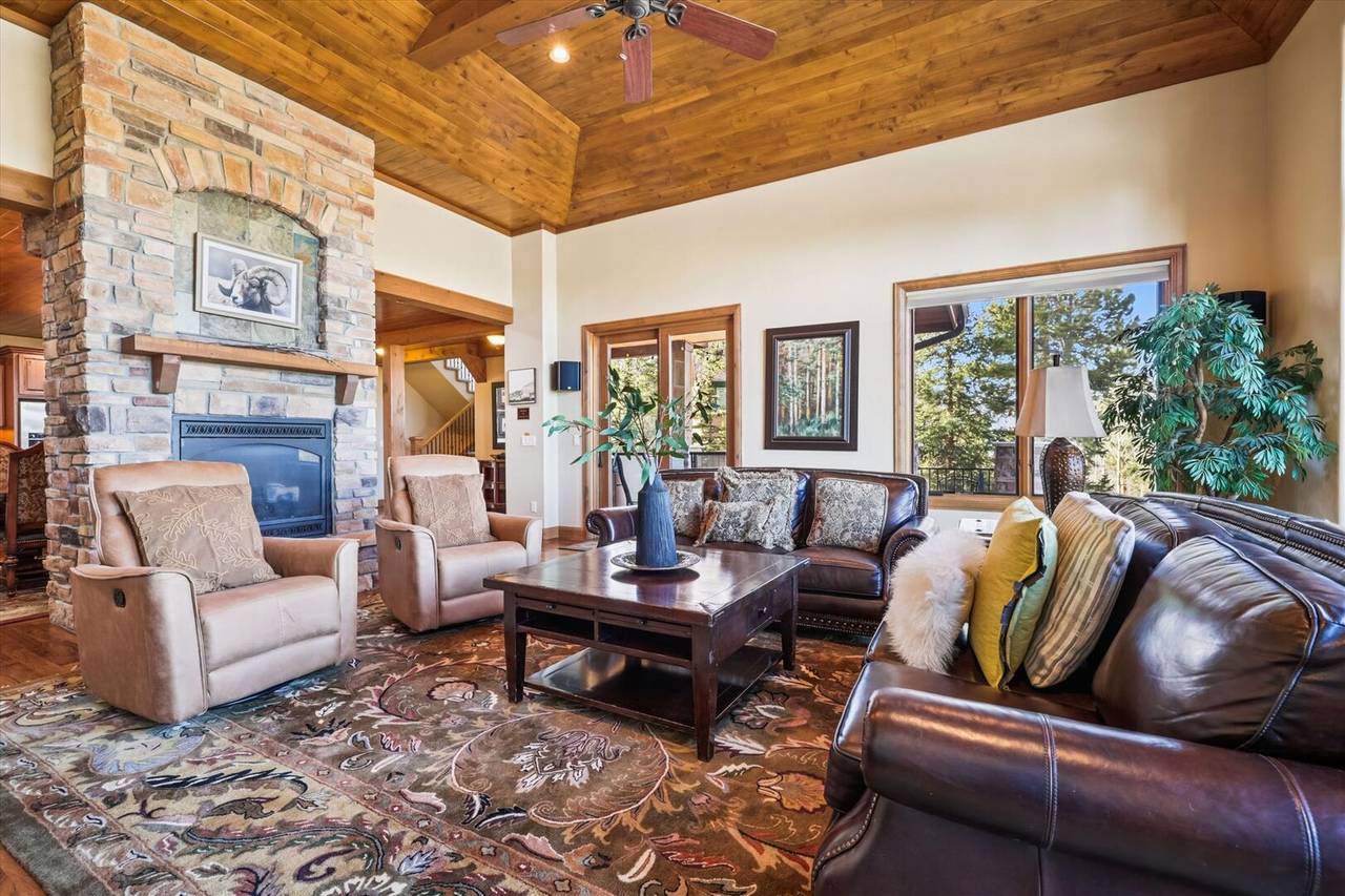 Living Room - Lofty Fox Villa - Breckenridge Vacation Rental Living Room - Lofty Fox Villa - Breckenridge Vacation Rental