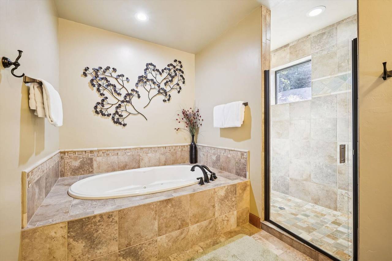 Bathroom - Lofty Fox Villa - Breckenridge Vacation Rental Bathroom - Lofty Fox Villa - Breckenridge Vacation Rental