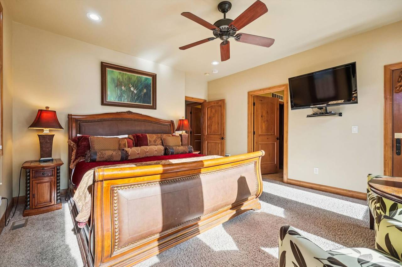 Bedroom - Lofty Fox Villa - Breckenridge Vacation Rental Bedroom - Lofty Fox Villa - Breckenridge Vacation Rental