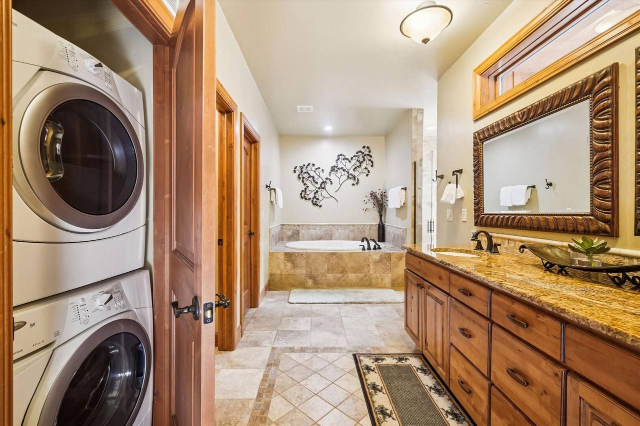 Bathroom - Lofty Fox Villa - Breckenridge Vacation Rental Bathroom - Lofty Fox Villa - Breckenridge Vacation Rental