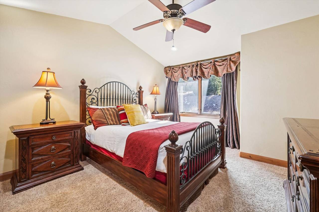 Bedroom - Lofty Fox Villa - Breckenridge Vacation Rental Bedroom - Lofty Fox Villa - Breckenridge Vacation Rental