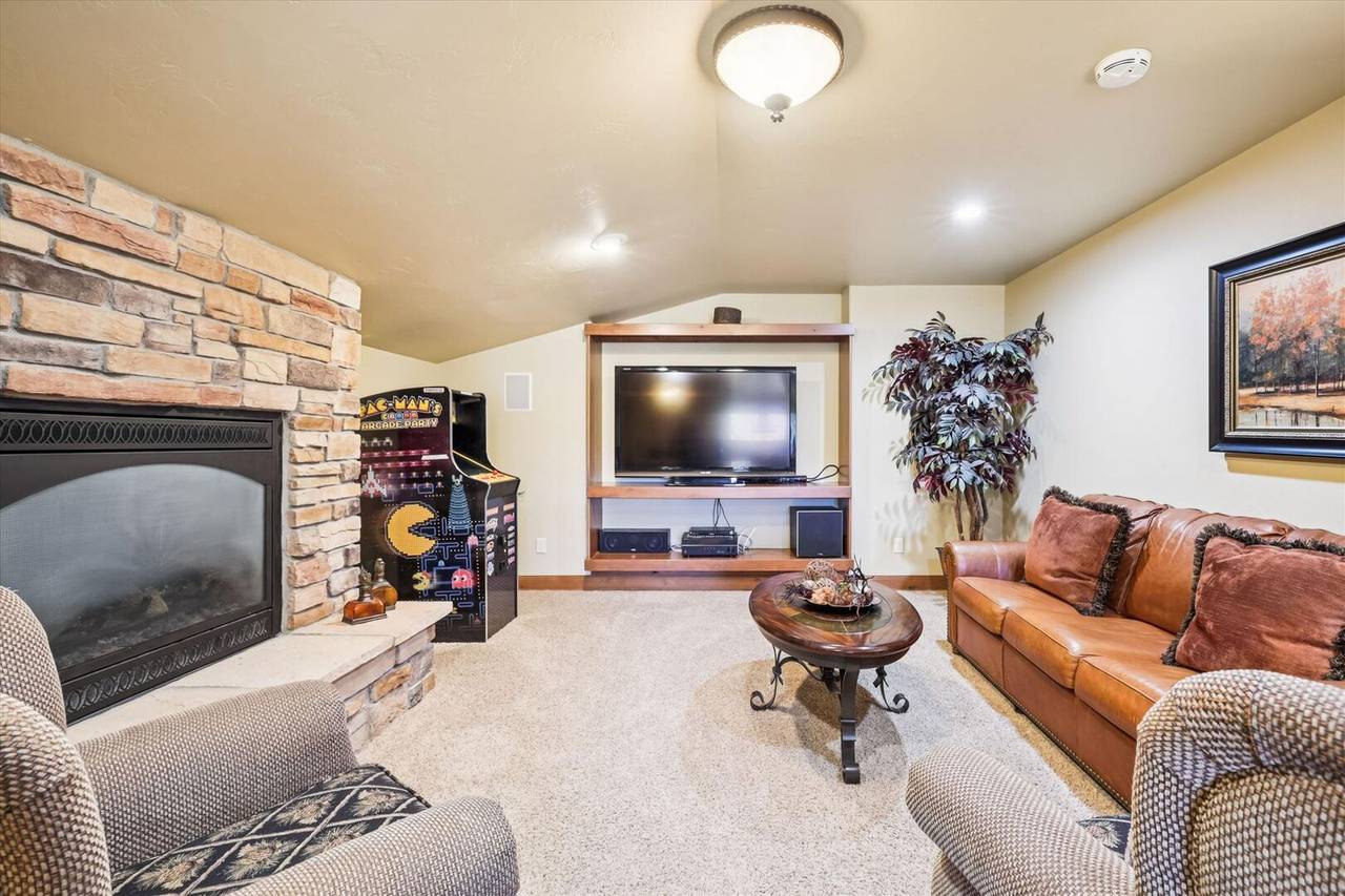 Living Area - Lofty Fox Villa - Breckenridge Vacation Rental Living Area - Lofty Fox Villa - Breckenridge Vacation Rental