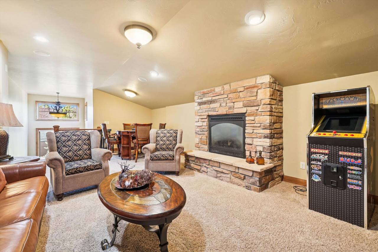 Living Area - Lofty Fox Villa - Breckenridge Vacation Rental Living Area - Lofty Fox Villa - Breckenridge Vacation Rental