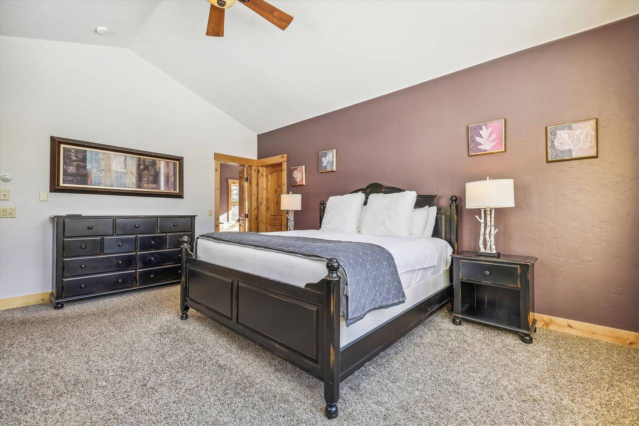 Bedroom - Lone Hand Lodge - Breckenridge Vacation Rental Bedroom - Lone Hand Lodge - Breckenridge Vacation Rental