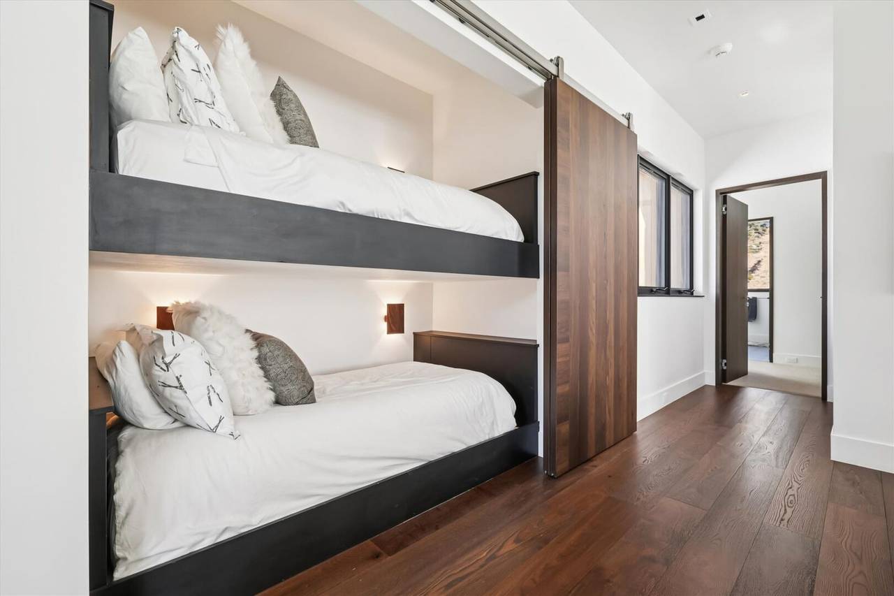 Upstairs Living Area - Villa Amara - Breckenridge Vacation Rental Upstairs Living Area - Villa Amara - Breckenridge Vacation Rental