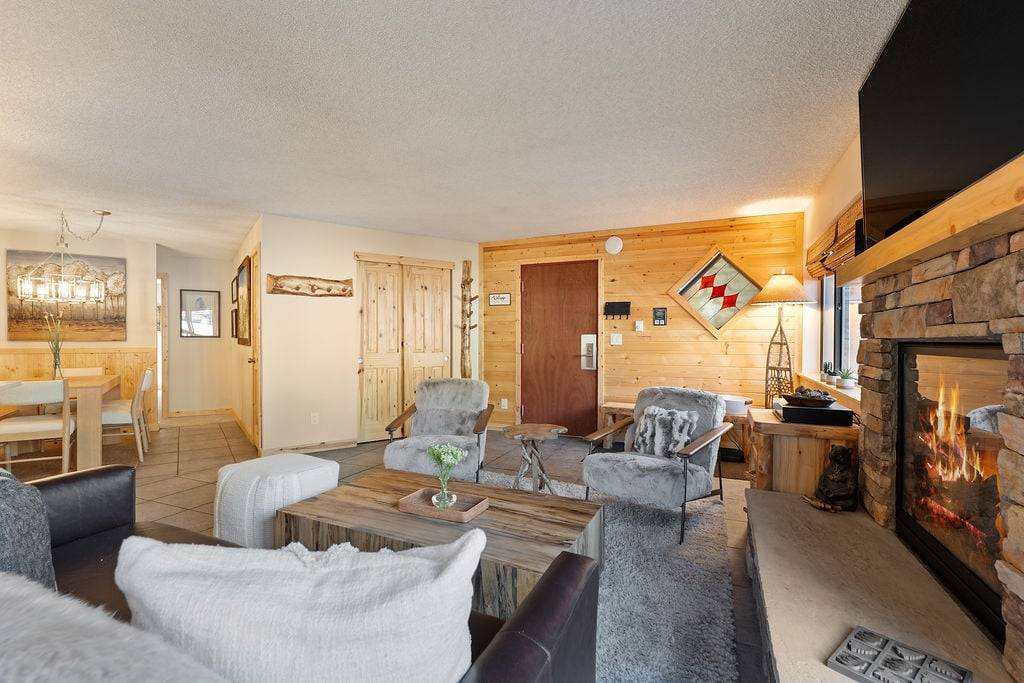 Living Area - Pine Ridge 15A - Breckenridge Vacation Rental Living Area - Pine Ridge 15A - Breckenridge Vacation Rental