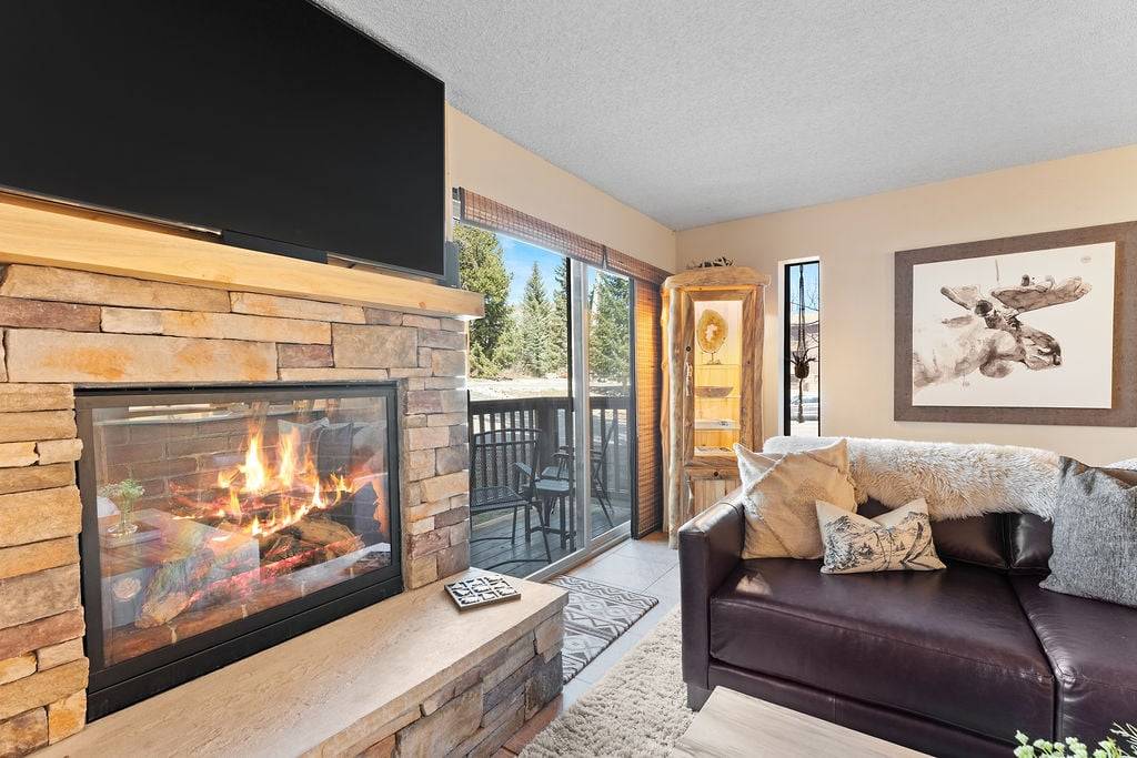 Living Area - Pine Ridge 15A - Breckenridge Vacation Rental Living Area - Pine Ridge 15A - Breckenridge Vacation Rental