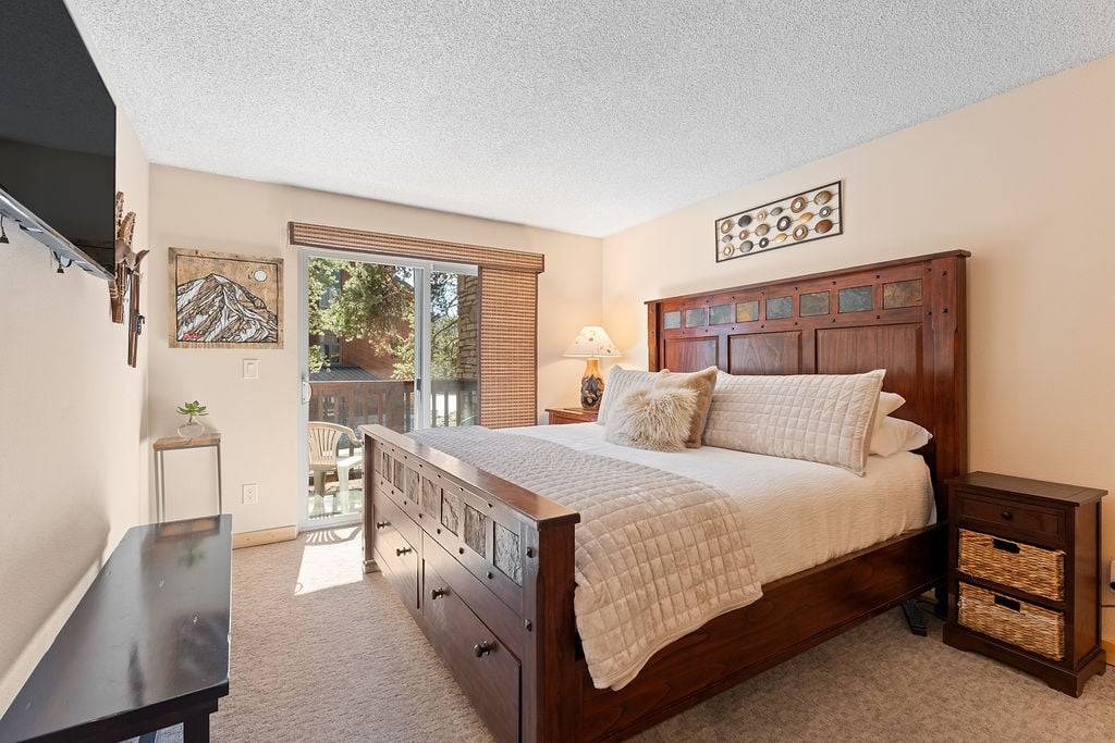 Bedroom - Pine Ridge 15A - Breckenridge Vacation Rental Bedroom - Pine Ridge 15A - Breckenridge Vacation Rental