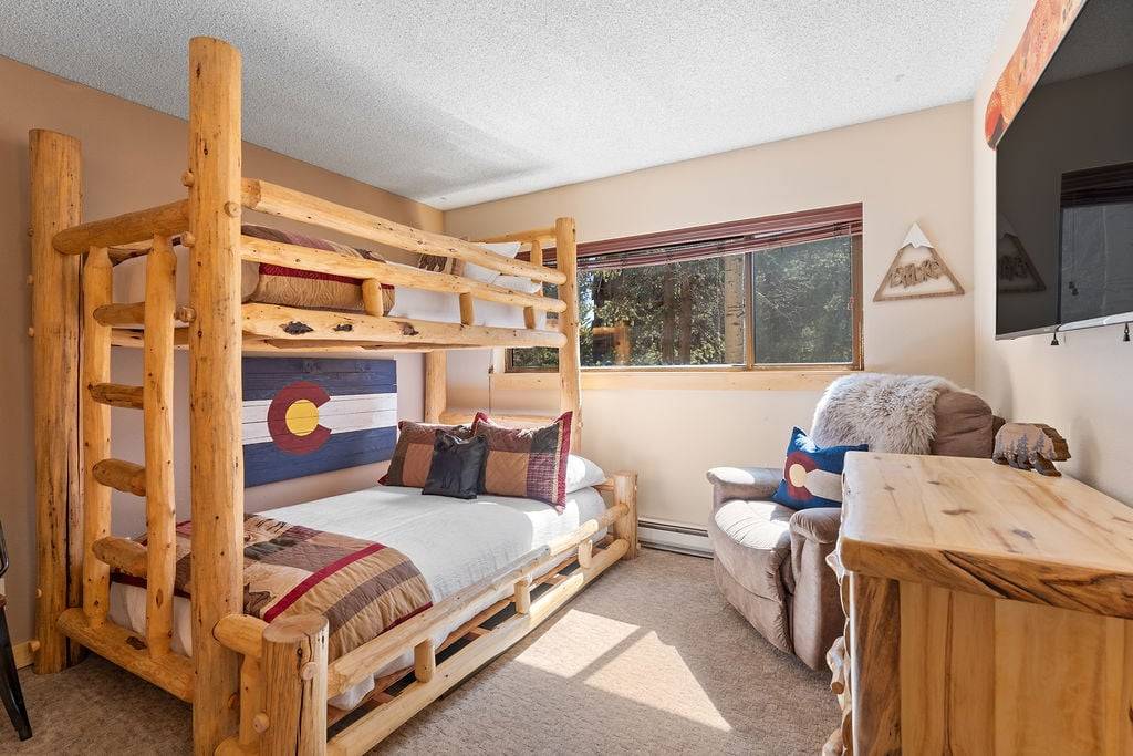 Bedroom - Pine Ridge 15A - Breckenridge Vacation Rental Bedroom - Pine Ridge 15A - Breckenridge Vacation Rental