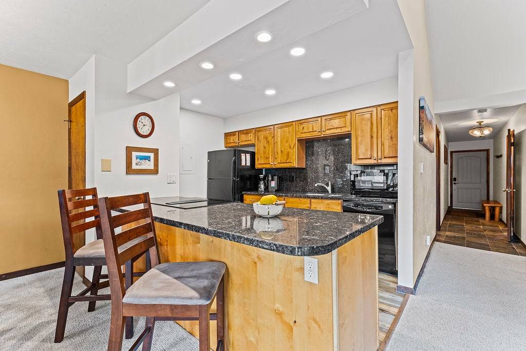 Kitchen - Park Place 304C - Breckenridge Vacation Rental Kitchen - Park Place 304C - Breckenridge Vacation Rental