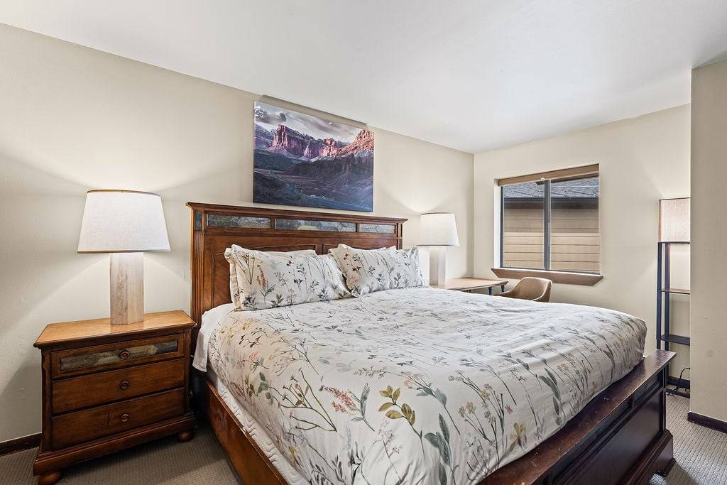 Bedroom - Park Place 304C - Breckenridge Vacation Rental Bedroom - Park Place 304C - Breckenridge Vacation Rental