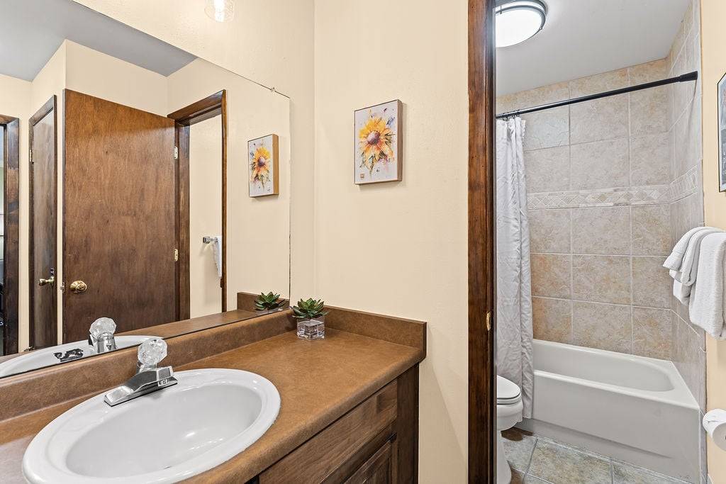 Bathroom - Park Place 304C - Breckenridge Vacation Rental Bathroom - Park Place 304C - Breckenridge Vacation Rental
