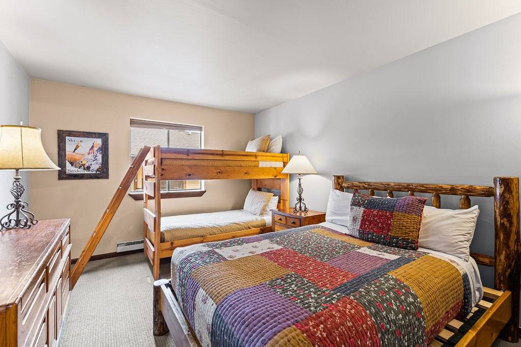 Bedroom - Park Place 304C - Breckenridge Vacation Rental Bedroom - Park Place 304C - Breckenridge Vacation Rental