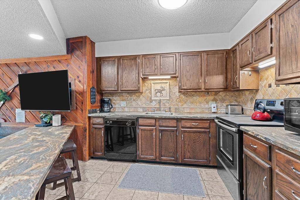 Kitchen - Powder Ridge 108 - Breckenridge Vacation Rental Kitchen - Powder Ridge 108 - Breckenridge Vacation Rental