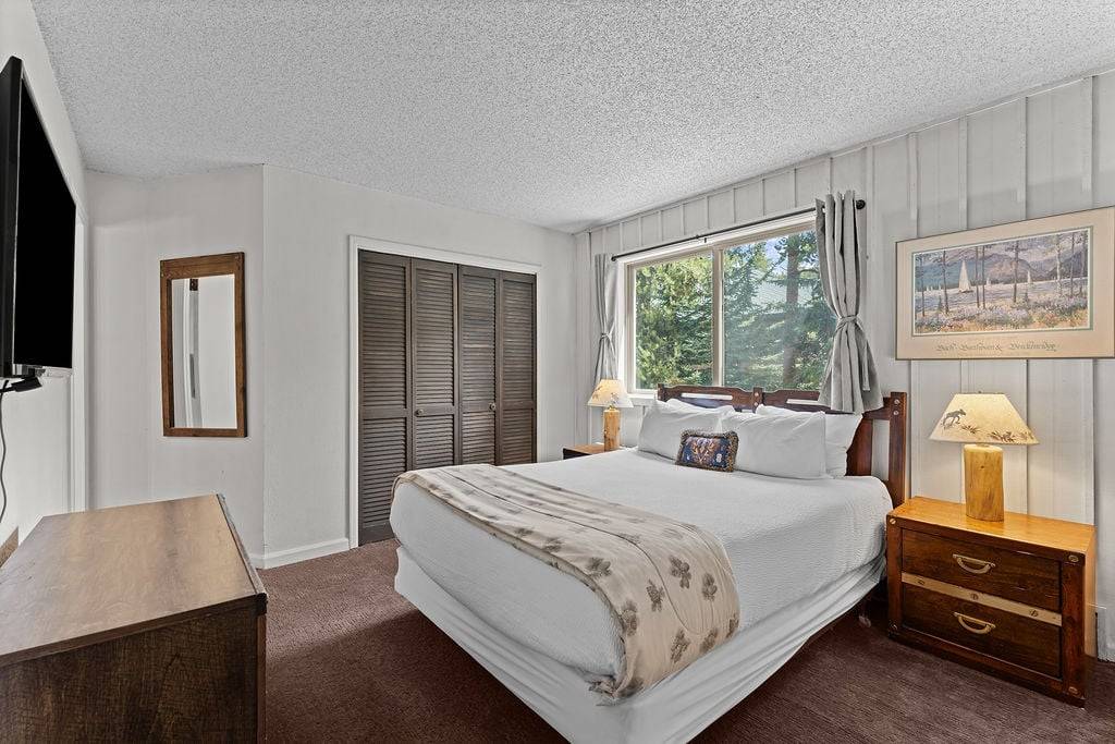 Bedroom - Powder Ridge 108 - Breckenridge Vacation Rental Bedroom - Powder Ridge 108 - Breckenridge Vacation Rental