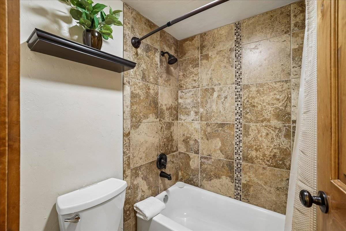 Bathroom - Ski Watch 329 - Breckenridge Vacation Rental Bathroom - Ski Watch 329 - Breckenridge Vacation Rental